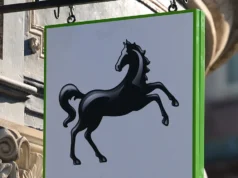 Lucros do Lloyds saltam um terço, mas as perspectivas econômicas do Reino Unido pioram