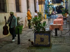Um bloqueio energético a Cuba interrompe a lendária vida noturna de Havana