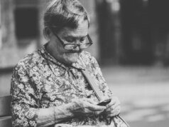 A mídia social está roubando seu tempo, mesmo na fase madura da aposentadoria