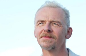 O produtor do filme condenado de Simon Pegg, ‘Angels In The Asylum’, ataca o financista enquanto a empresa fecha