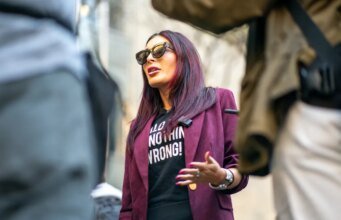 Juiz rejeita reclamação de difamação de Laura Loomer contra Bill Maher e HBO