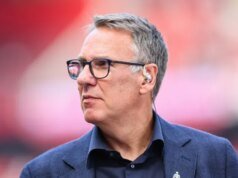 A lenda do Arsenal, Paul Merson, faz previsão do título do Manchester United
