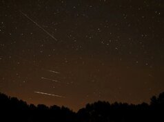 Como observar a chuva de meteoros Lyrids de 2026 em seu pico
