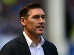 Gareth Barry pede que o Manchester United contrate uma estrela de £ 80 milhões antes da Copa do Mundo