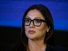 Secretária do Trabalho de Trump, Lori Chavez-DeRemer, renuncia