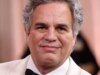 Mark Ruffalo critica fusão entre Paramount e Warner Bros. em audiência no Senado: ‘Não confie em promessas vazias de bilionários’