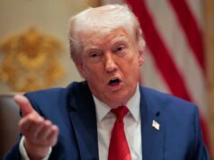 Centenas de jornalistas e grupos veteranos instam a WHCA a “falar vigorosamente” sobre os ataques de Trump à mídia enquanto ele participa do jantar anual