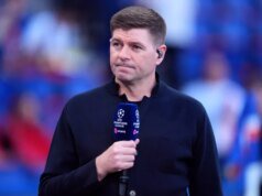 Steven Gerrard pede que Mikel Arteta convoque a dupla do Arsenal para a segunda mão do Atlético de Madrid
