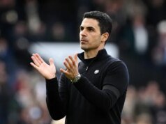 ‘Espere a sua vez’ – Mikel Arteta pediu para colocar a estrela do Arsenal no banco para o confronto com o Newcastle