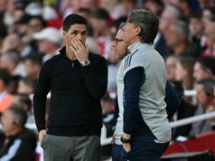 Arsenal sofre dupla lesão em confronto com Newcastle, com segunda estrela forçada a sair