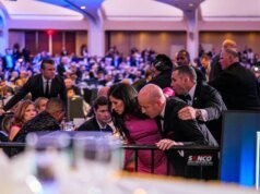 Tiroteio em jantar de correspondentes: Suspeito supostamente deixou planos escritos para atingir funcionários da administração Trump; WHCA para conhecer