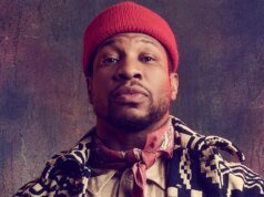 Jonathan Majors caiu por uma janela no filme de ação diário, levando a equipe a sair do set, os produtores dizem que “não negociam com comunistas”