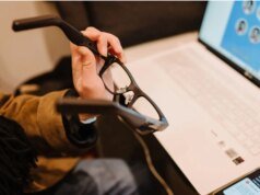 Os óculos inteligentes estão encontrando um nicho surpresa – dramas e espetáculos de teatro coreanos