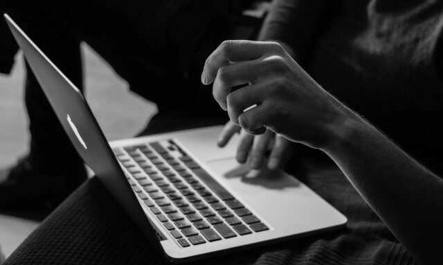 Online-Scam-Fraud-MacBook.jpg