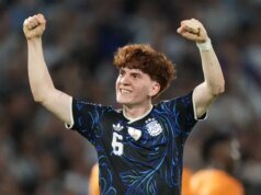 Chelsea perto de contratar Valentin Barco, meio-campista do Estrasburgo por £ 8,7 milhões