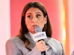 Pam Abdy, da Warner Bros. Pictures, sobre o status de prequela de ‘Weapons’, preparando produtos e filmes de animação de ‘Practical Magic 2’