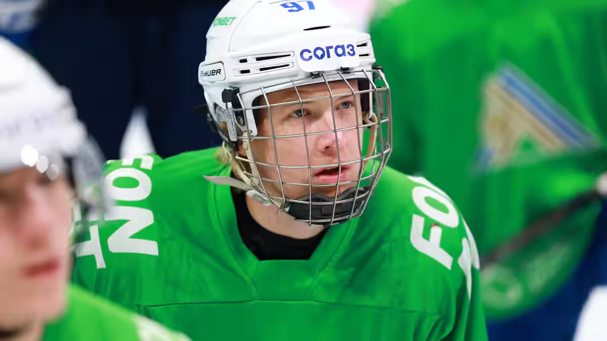 Temporada terminada por Alexander Zharovsky na KHL