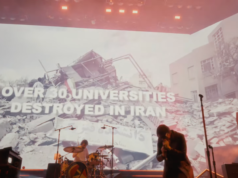The Strokes encerra apresentação no Coachella com montagem de vídeo condenando os bombardeios dos EUA e de Israel no Irã e em Gaza