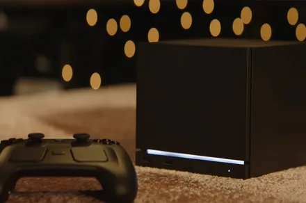 Steam-Machine-with-Steam-Controller.jpg