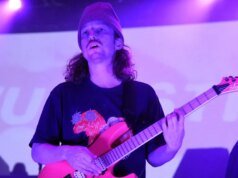 Ex-guitarrista da catraca é preso por tentativa de assassinato em segundo grau do pai do cantor