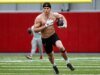 O prospecto classificado do CFL Draft, Nolan Ulm, se apresenta para olheiros no NFL Pro Day