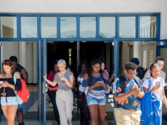 Legisladores de Massachusetts buscam inaugurar a proibição ‘mais restritiva’ das mídias sociais no país