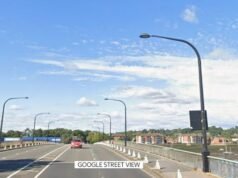 Motociclista adolescente morre após colisão com carro – duas pessoas são presas