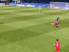 JT assiste ao retorno do zagueiro do Chelsea – mas os diretores esportivos não se preocupam em assistir aos 90 minutos