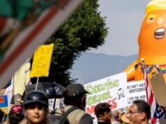 Adolescente perde o olho após tiroteio do DHS no protesto ‘No Kings’, afirma advogado