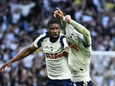 Tottenham relata postagens racistas ‘vis e desumanizantes’ sobre Kevin Danso à polícia