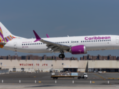 Nascimento de mulher no ar cria situação jurídica complicada