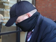 Diretor funerário admite ter evitado 30 enterros e roubos