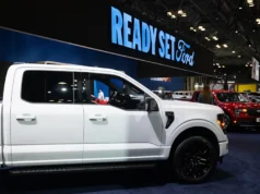 As vendas da Ford no primeiro trimestre caem 9%, já que as compras impulsionadas pelas tarifas do ano passado estabeleceram um padrão elevado e as questões de acessibilidade pesam