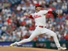 Andrew Painter, de Phillies, acumula 8 Ks, socando James Wood duas vezes, enquanto conquista a vitória sobre Nats na estreia na MLB