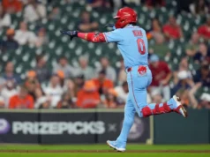 Cardinals rebateram 3 home run para vencer os Astros por 7-5 e estender a seqüência de vitórias para 4 jogos