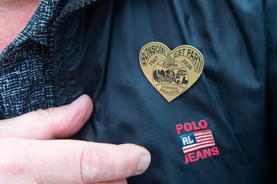 O joalheiro tem a promessa de Rodger Brulotte