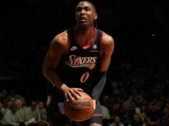 Tyrese Maxey tem um segundo emprego para ajudar a tornar mais fácil assistir aos playoffs da NBA