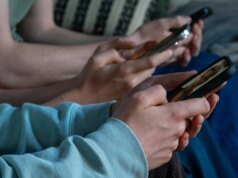 UE diz que Meta não fez o suficiente para impedir que menores de 13 anos usassem Instagram e Facebook