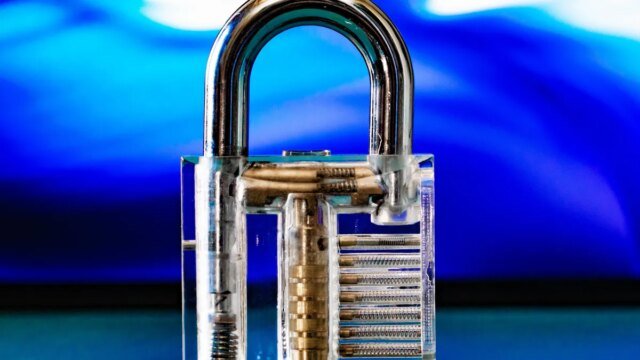 locks-privacy-security-hack-hackers-2634.jpg
