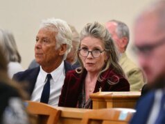 Melissa Gilbert diz ao marido do ‘Good Morning America’, Timothy Busfield, que será exonerado, mas “nossa vida como a conhecíamos acabou”