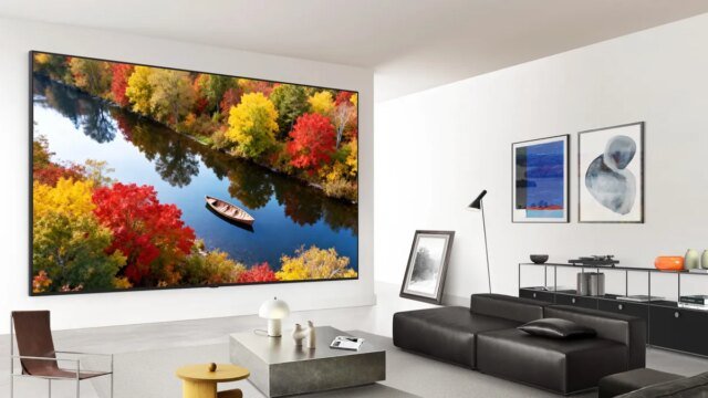 mrgb95-2026-lifestyle-image-micro-rgb-evo-cut-02.jpg