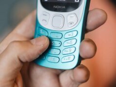 Voando para algum lugar nesta primavera? Um telefone portátil pode salvá-lo de uma dor de cabeça na fronteira