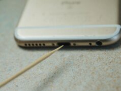 Meu telefone não carregava quando conectado. Este truque simples resolveu isso