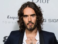 Russell Brand admite que dormiu com um jovem de 16 anos quando ele tinha 30: ‘Acho que é uma exploração’