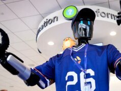 Robô AI agora ajuda viajantes no aeroporto de San José