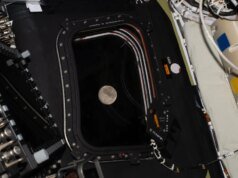 Artemis II retorna de voo histórico ao redor da Lua