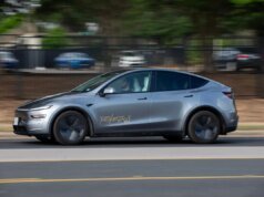 Tesla traz seu serviço robotáxi para Dallas e Houston