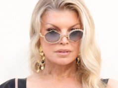 Fergie se reúne com Black Eyed Peas no palco do AMAs