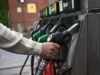 Reino Unido afrouxa sanções petrolíferas russas à medida que os preços dos combustíveis sobem