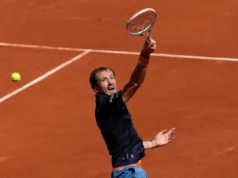 De McEnroe a Medvedev, colapsos nas quadras de tênis fazem parte do desafio mental do esporte